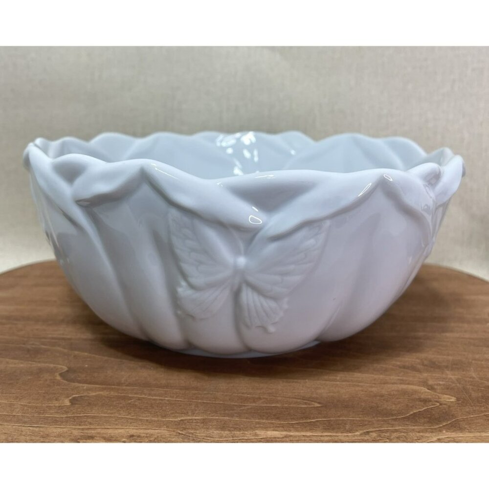 Noritake Epoch Garden Walk Butterfly Porcelain Serving Bowl 9 In Raised Relief